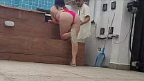 ESPOSA TRAINDO MARIDO COM PISCINEIRO