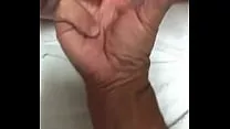 FINGERING HER PUSSY WHILE SHE CUMS WITH HER WAND